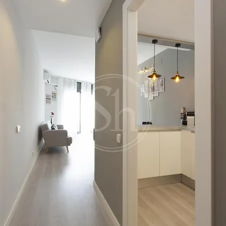 Newly Gran Via Apartment *